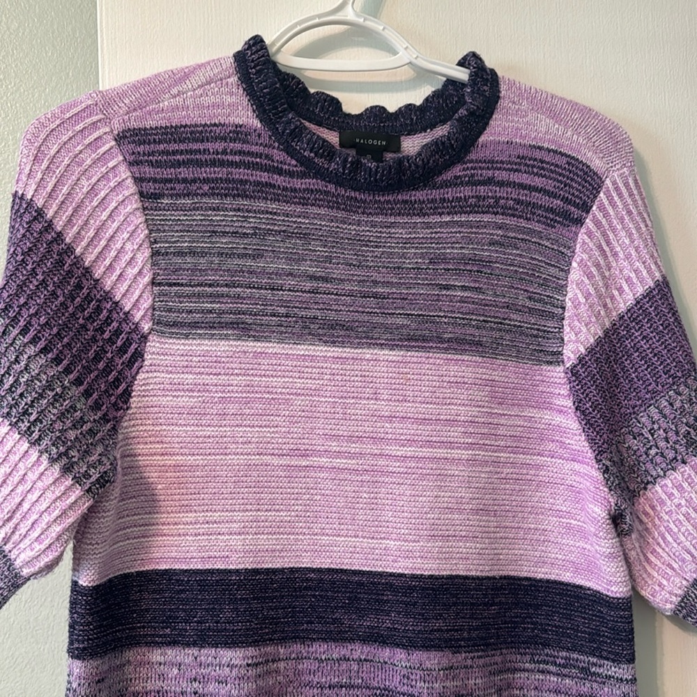 Halogen Short Sleeved Sweater Sz M. EUC